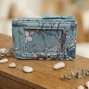 Pretty Vera Bradley Blue Floral Quilted ID Wallet Keychain Card Case NWT